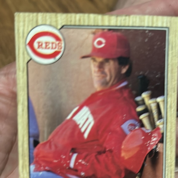 Pete rose err card  this card has a lot of errs one being team check list - Picture 3 of 3